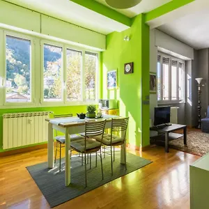 Joivy Vibrant Studio Near Train Station Appartamento